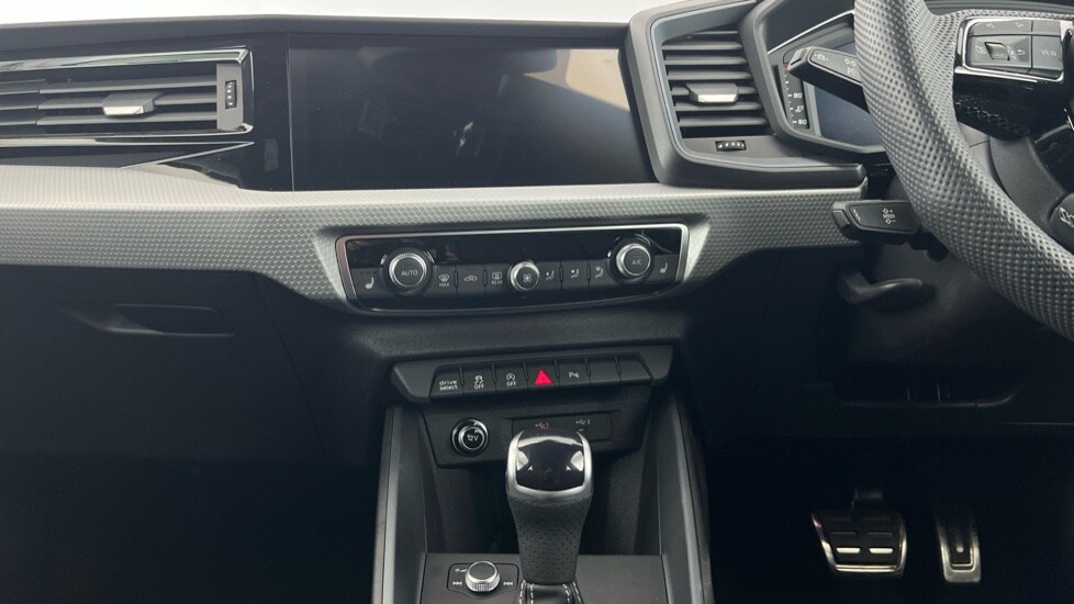 Used Audi A1 2022 for sale - 76501247: Photo 13