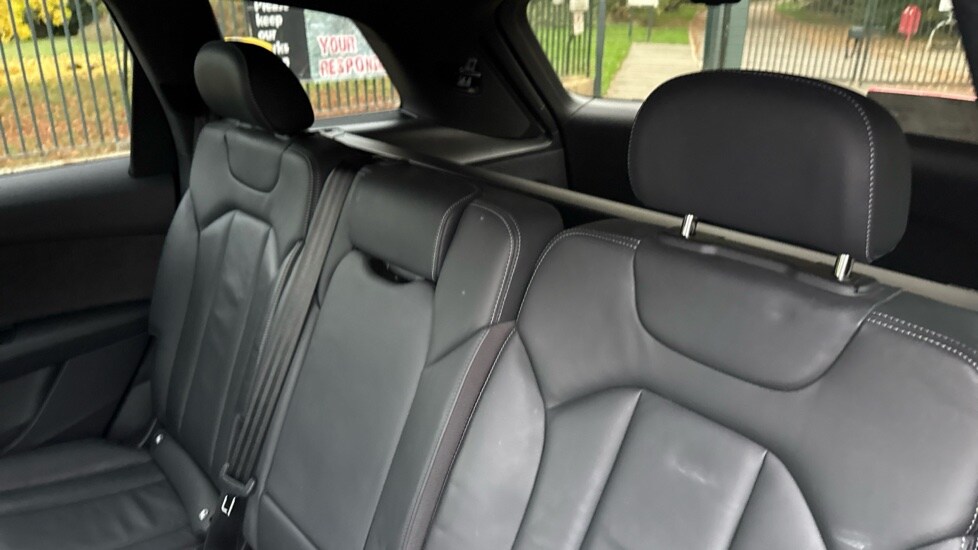 Used Audi Q7 2022 for sale - 76203863: Photo 15