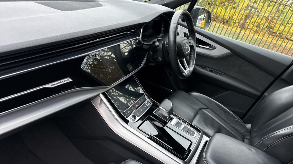 Used Audi Q7 2022 for sale - 76203863: Photo 2