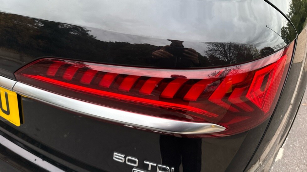 Used Audi Q7 2022 for sale - 76203863: Photo 33