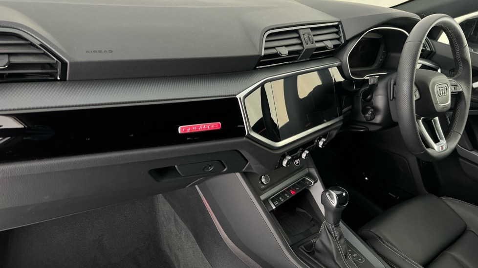 Used Audi Q3 2024 for sale - 76438035: Photo 2