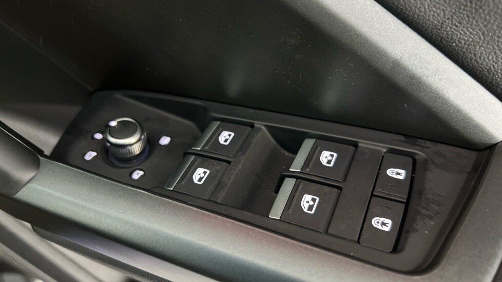 Used Audi Q3 2024 for sale - 76438035: Photo 27