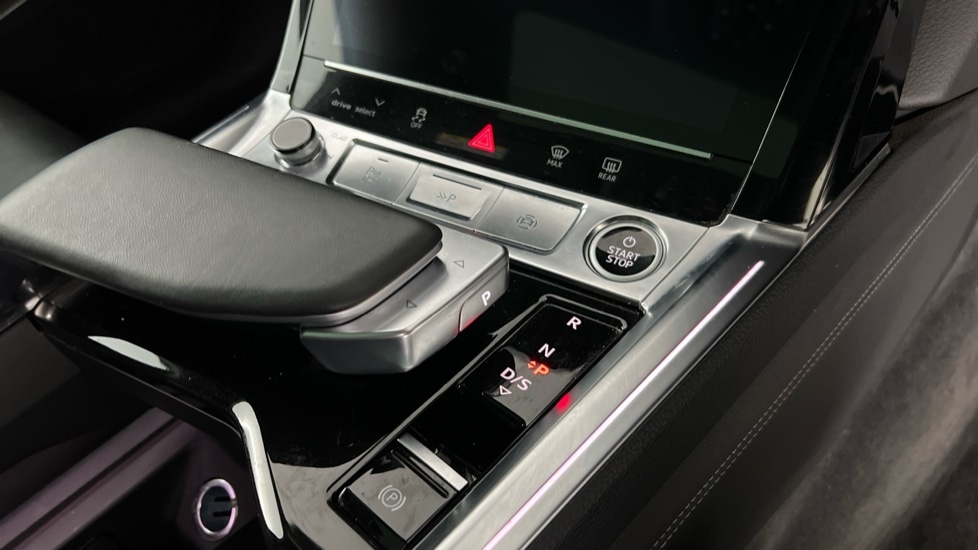 Used Audi Q8 2024 for sale - 76180207: Photo 19