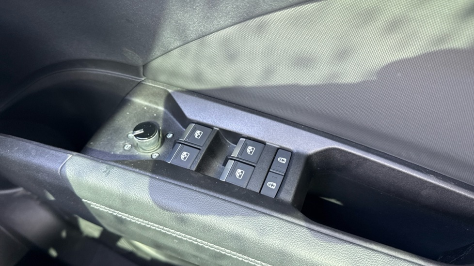 Used Audi Q4 e-tron 2024 for sale - 76168547: Photo 49
