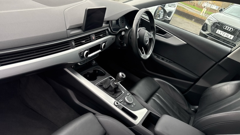 Used Audi A4 2017 for sale - 76589834: Photo 2