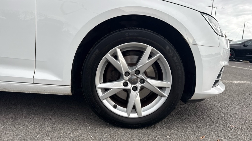 Used Audi A4 2017 for sale - 76589834: Photo 5