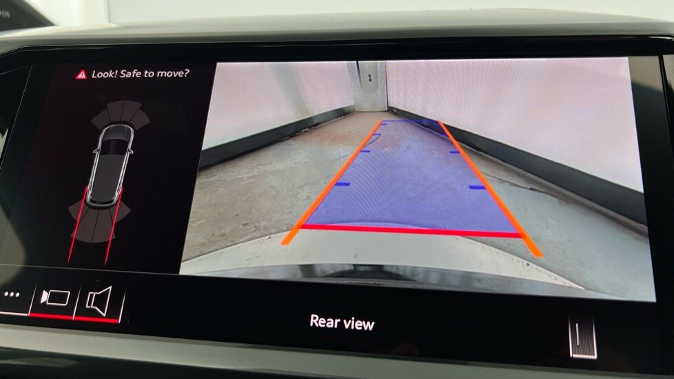 Used Audi Q4 e-tron 2024 for sale - 76241523: Photo 46