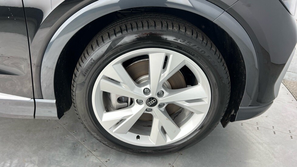 Used Audi Q4 e-tron 2024 for sale - 76241523: Photo 5