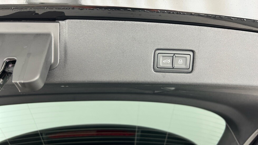 Used Audi Q4 e-tron 2024 for sale - 76241523: Photo 55