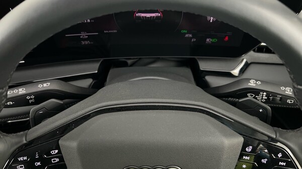 Used Audi Q6 e-tron 2024 for sale - 76289979: Photo 31