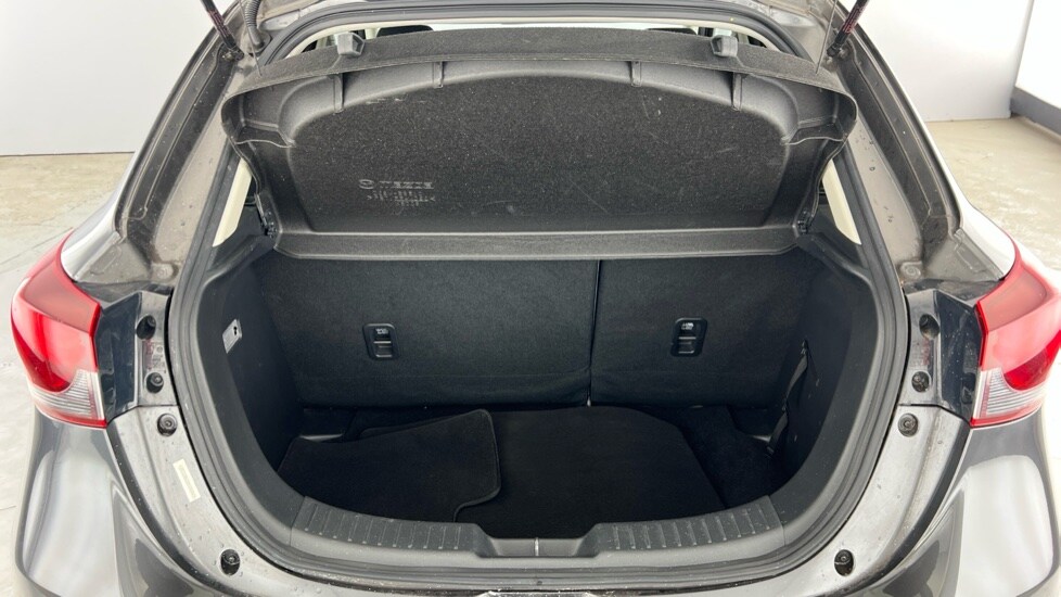 Used Mazda Mazda2 2021 for sale - 75887012: Photo 15