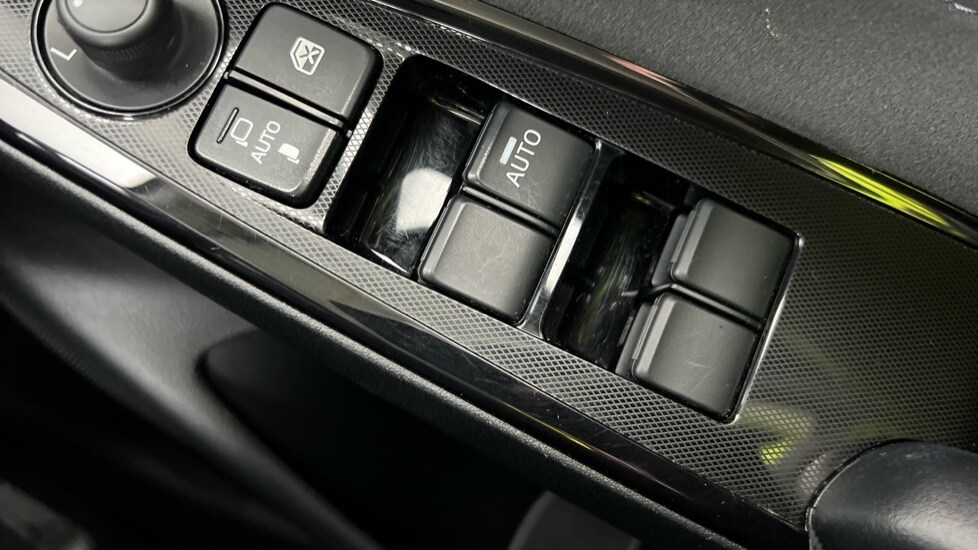 Used Mazda Mazda2 2021 for sale - 75887012: Photo 34