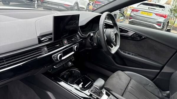 Used Audi A4 2021 for sale - 76095897: Photo 2