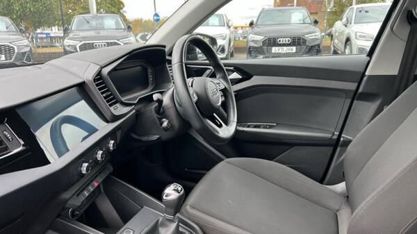 Used Audi A1 2020 for sale - 76316891: Photo 2