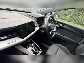 Used Audi Q4 e-tron 2021 for sale - 75465934: Photo