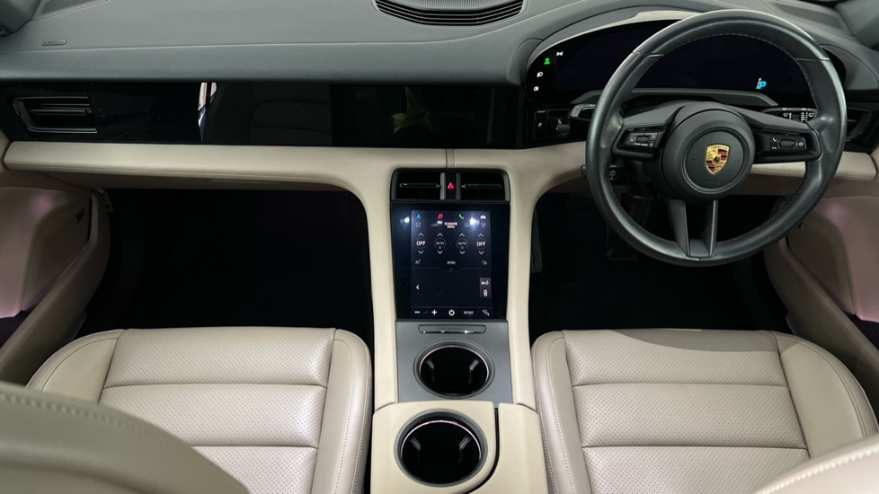 Used Porsche Taycan 2022 for sale - 76597827: Photo 11