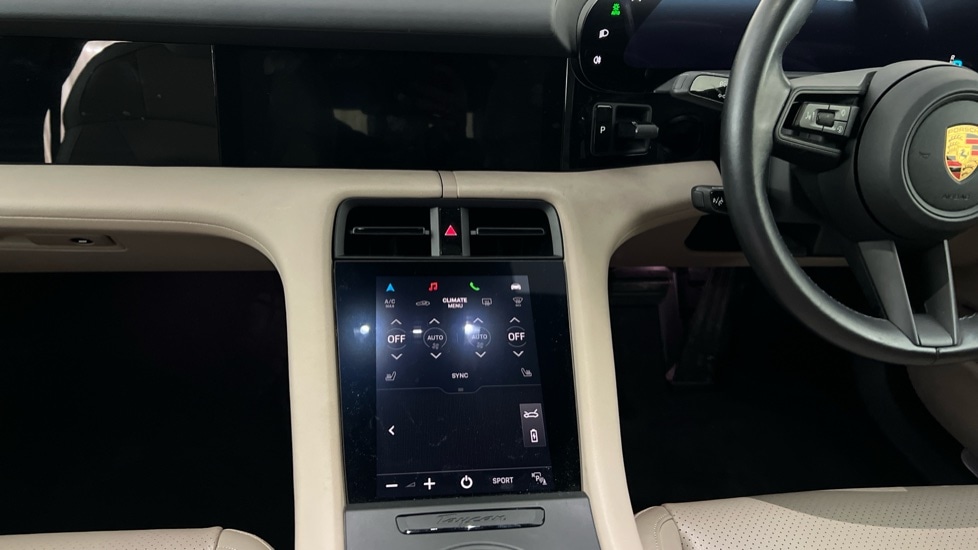 Used Porsche Taycan 2022 for sale - 76597827: Photo 12