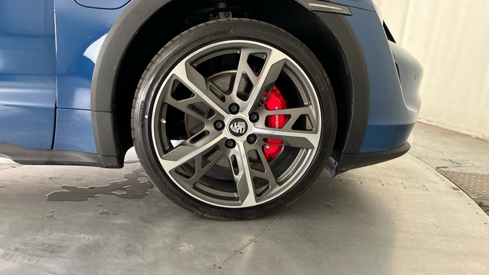 Used Porsche Taycan 2022 for sale - 76597827: Photo 20