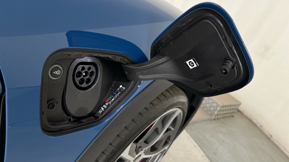 Used Porsche Taycan 2022 for sale - 76597827: Photo 21