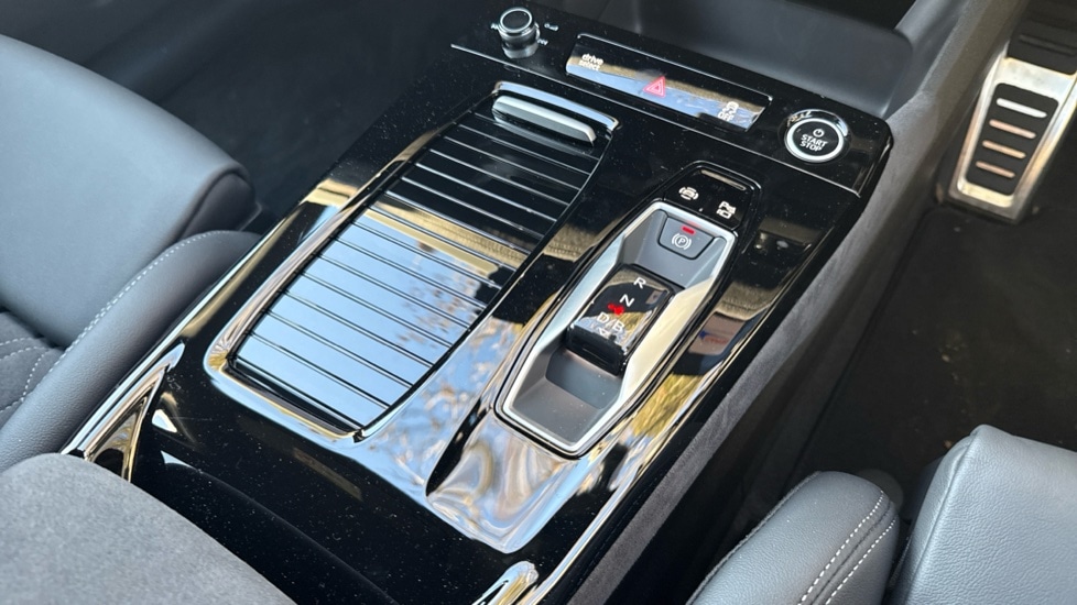 Used Audi Q6 e-tron 2025 for sale - 76745177: Photo 19