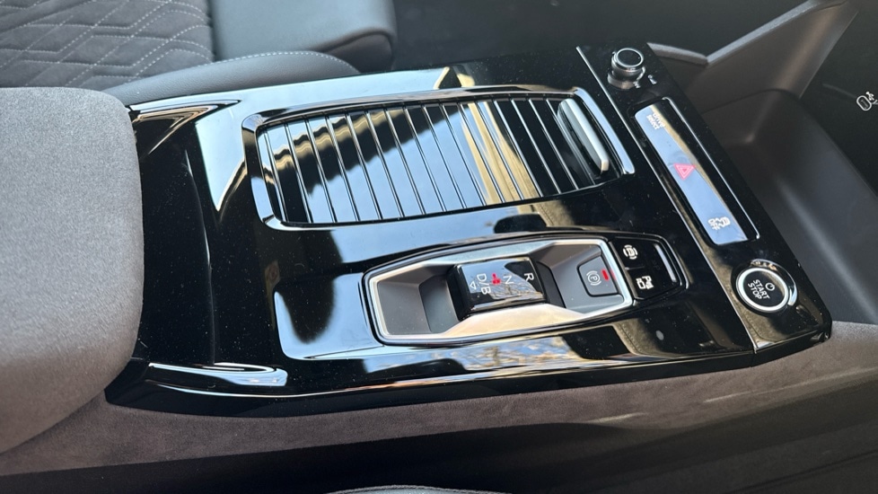 Used Audi Q6 e-tron 2025 for sale - 76745177: Photo 27