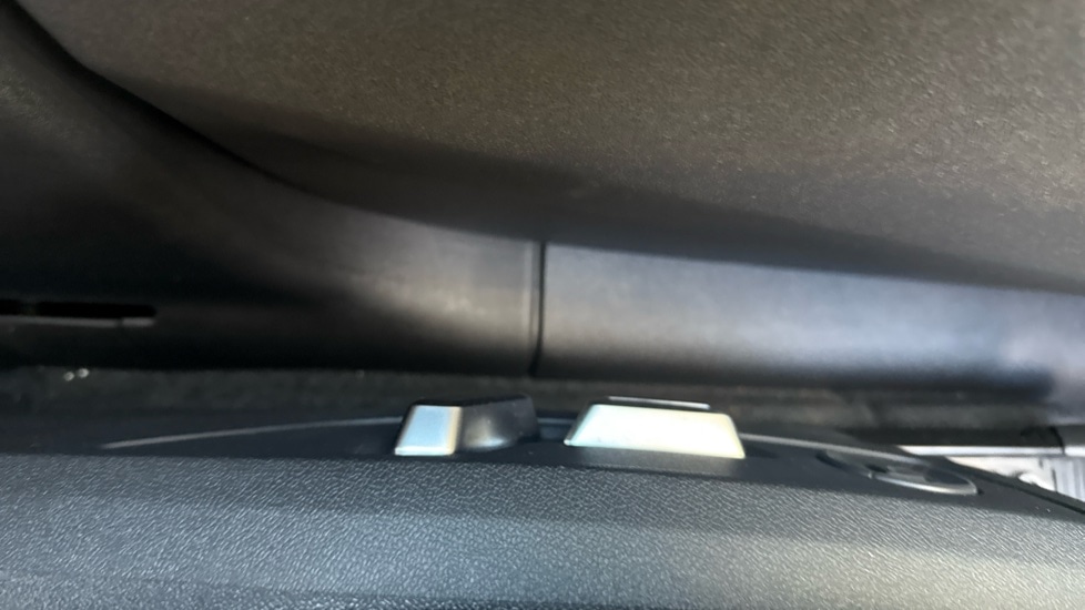 Used Audi Q6 e-tron 2025 for sale - 76745177: Photo 29