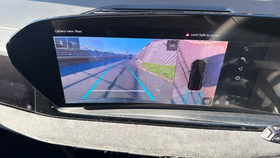 Used Audi Q6 e-tron 2025 for sale - 76745177: Photo 35