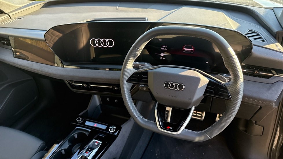 Used Audi Q6 e-tron 2025 for sale - 76745177: Photo 6