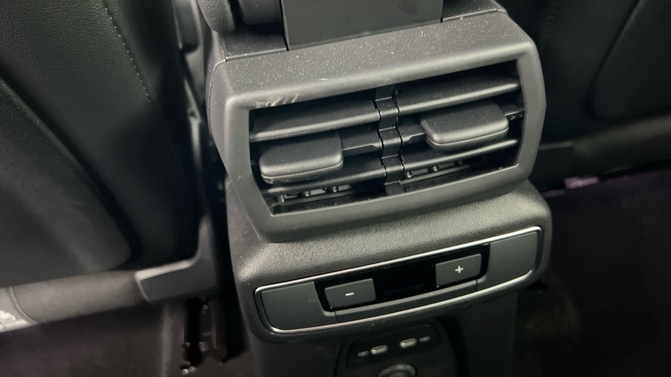 Used Audi Q4 e-tron 2024 for sale - 77021849: Photo 35