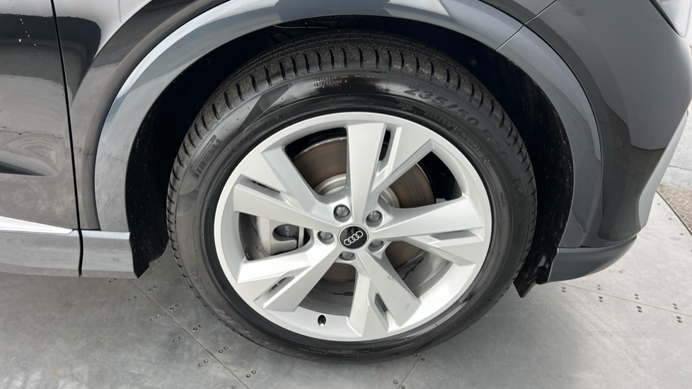 Used Audi Q4 e-tron 2024 for sale - 77021849: Photo 5