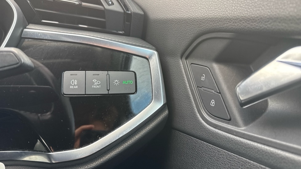 Used Audi Q3 2019 for sale - 76954299: Photo 40