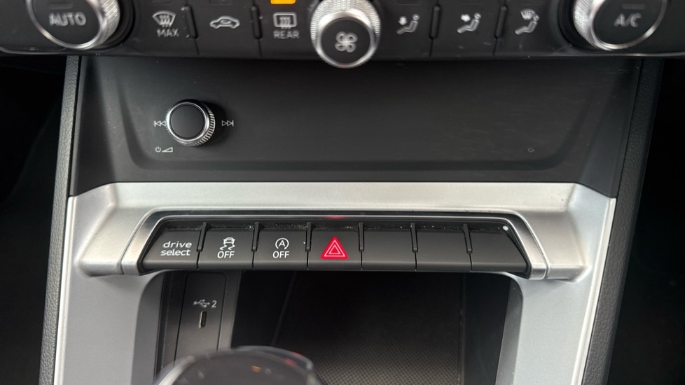 Used Audi Q3 2019 for sale - 76954299: Photo 45