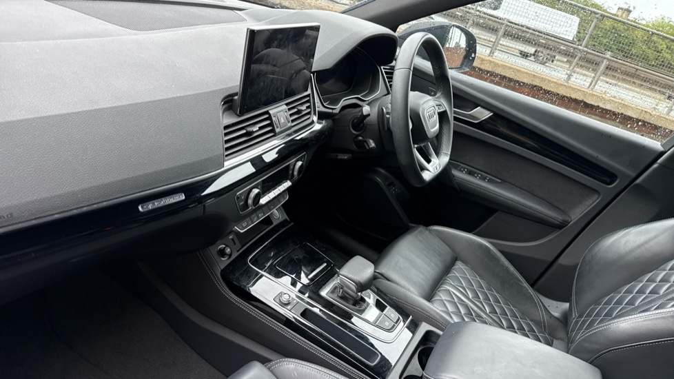 Used Audi Q5 2023 for sale - 76074243: Photo 2