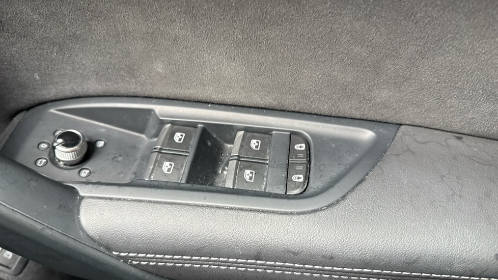 Used Audi Q5 2023 for sale - 76074243: Photo 44