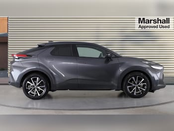 Used Toyota C-HR 2024 for sale - 76372831: Photo