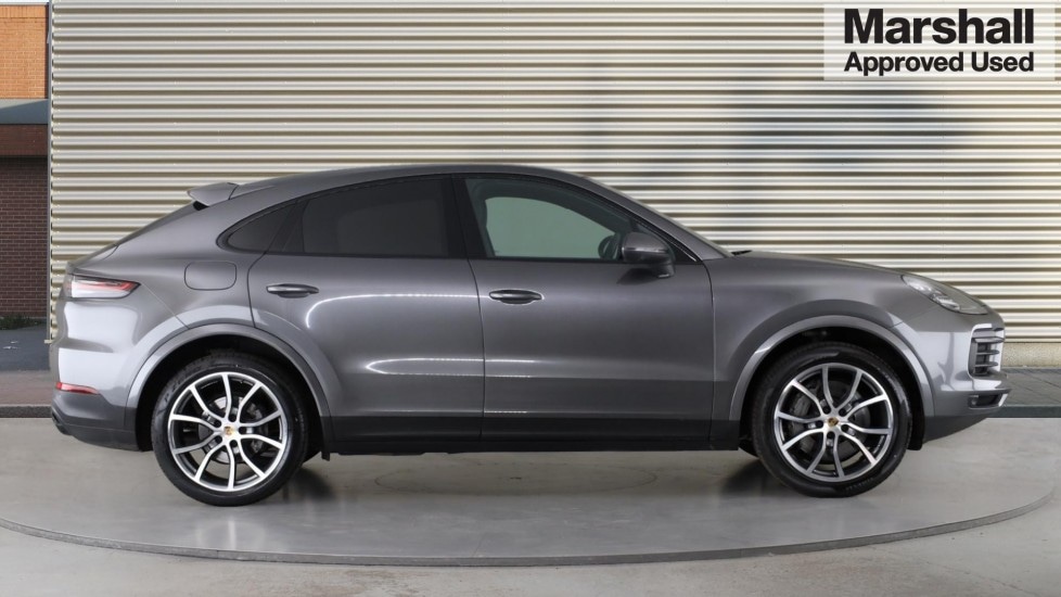 Used Porsche Cayenne 2020 for sale - 76597914: Photo 2