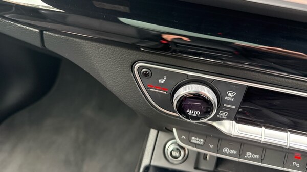 Used Audi Q5 2020 for sale - 76217233: Photo 37