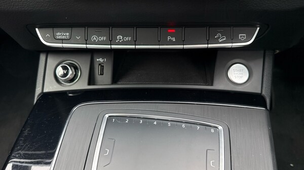 Used Audi Q5 2020 for sale - 76217233: Photo 51