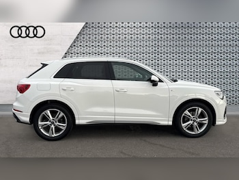 Used Audi Q3 2021 for sale - 76375490: Photo