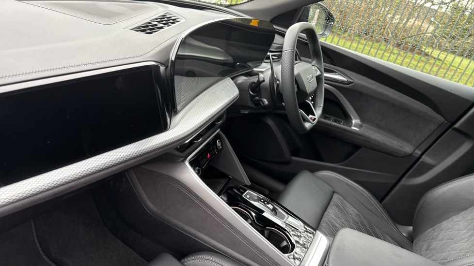 Used Audi Q5 2025 for sale - 76773313: Photo 2