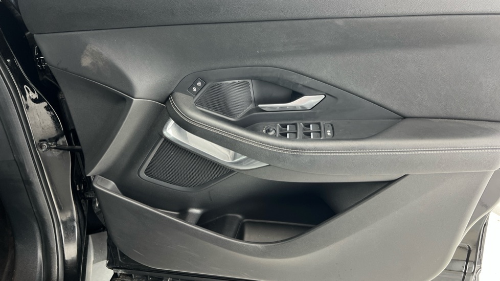 Used Jaguar E-Pace 2021 for sale - 76635734: Photo 30
