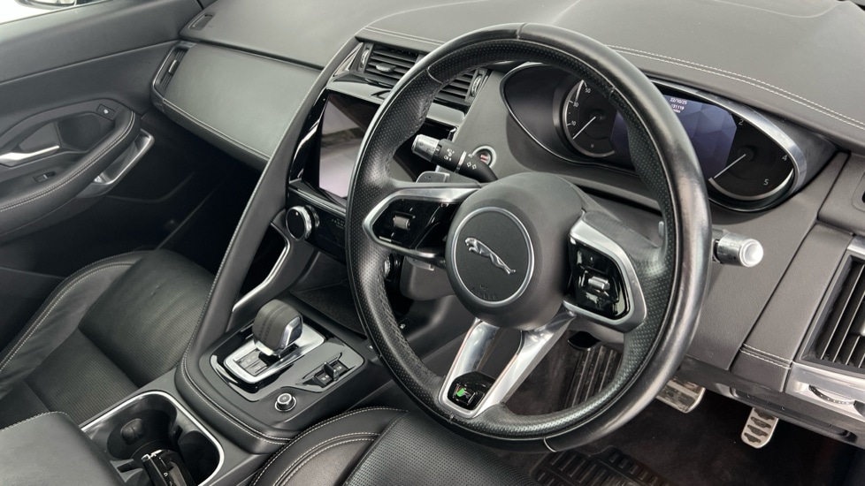 Used Jaguar E-Pace 2021 for sale - 76635734: Photo 9