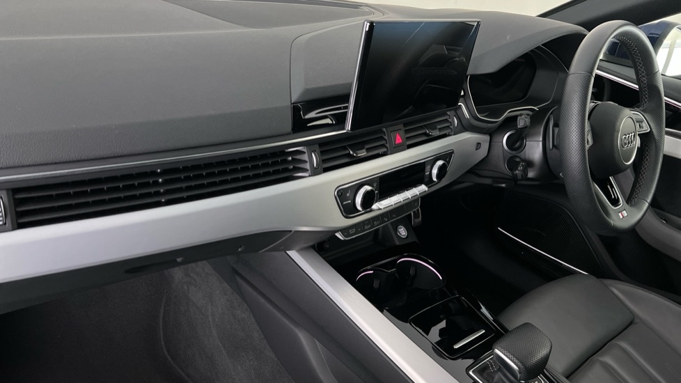 Used Audi A4 2023 for sale - 77018335: Photo 2