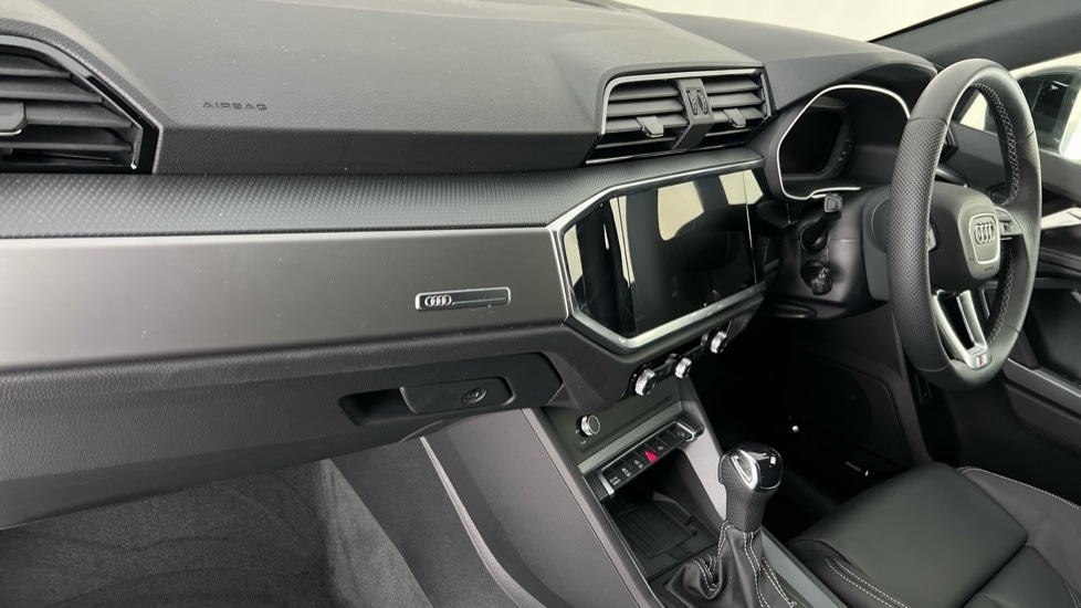 Used Audi Q3 2025 for sale - 76788195: Photo 2