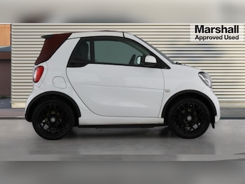 Used smart fortwo 2019 for sale - 76501523: Photo