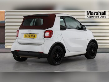 Used smart fortwo 2019 for sale - 76501523: Photo