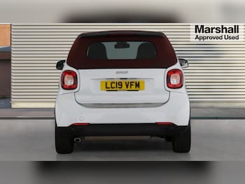 Used smart fortwo 2019 for sale - 76501523: Photo