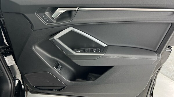 Used Audi Q3 2024 for sale - 75465613: Photo 31