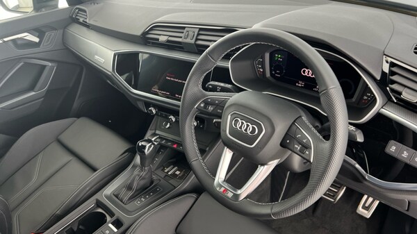 Used Audi Q3 2024 for sale - 75465613: Photo 6