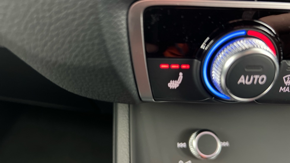 Used Audi Q3 2024 for sale - 76447333: Photo 50